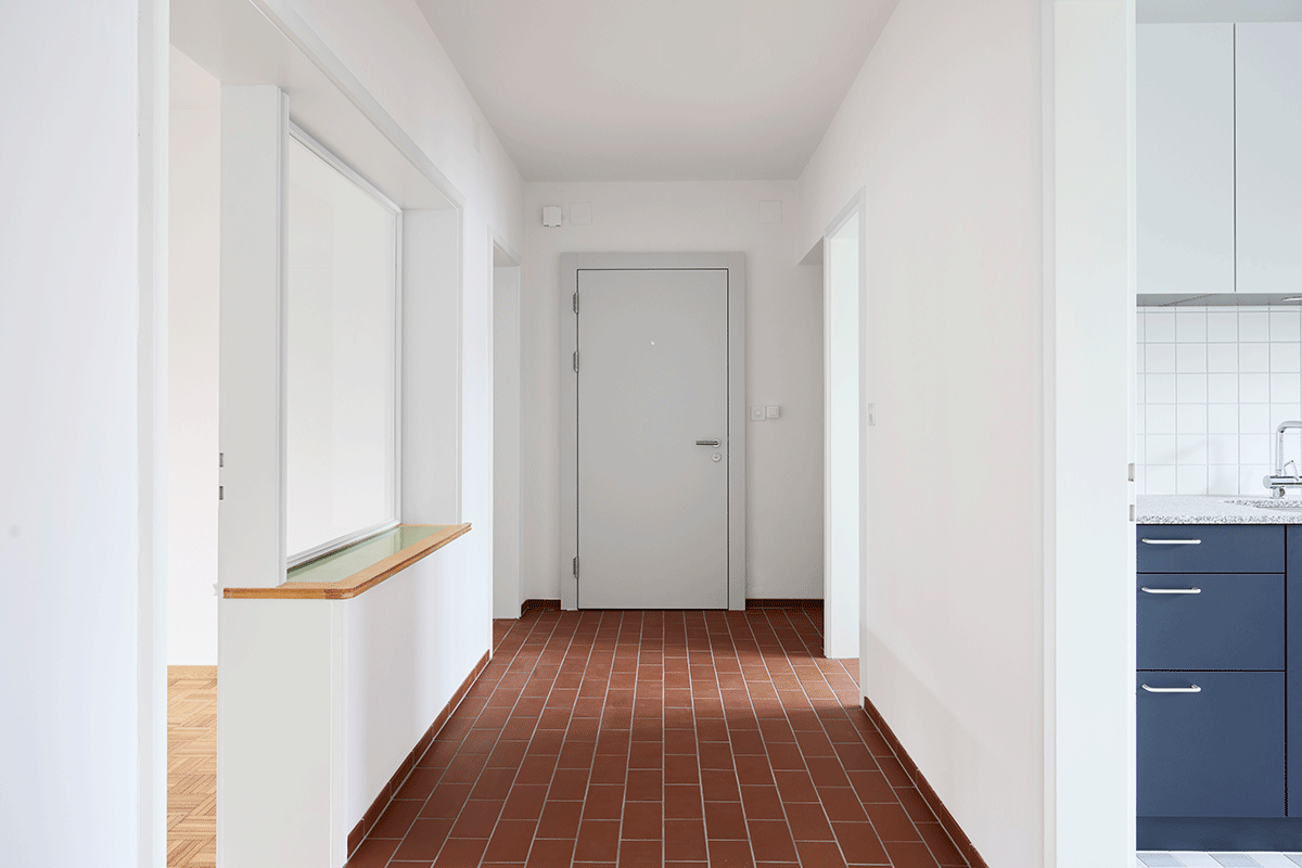 250930_elefnau_2l0050.gif 250930_elefnau_2l0050.gif